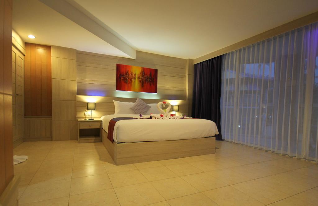 Baywatch Boutique Hotel Ao Nang 끄라비 외부 사진